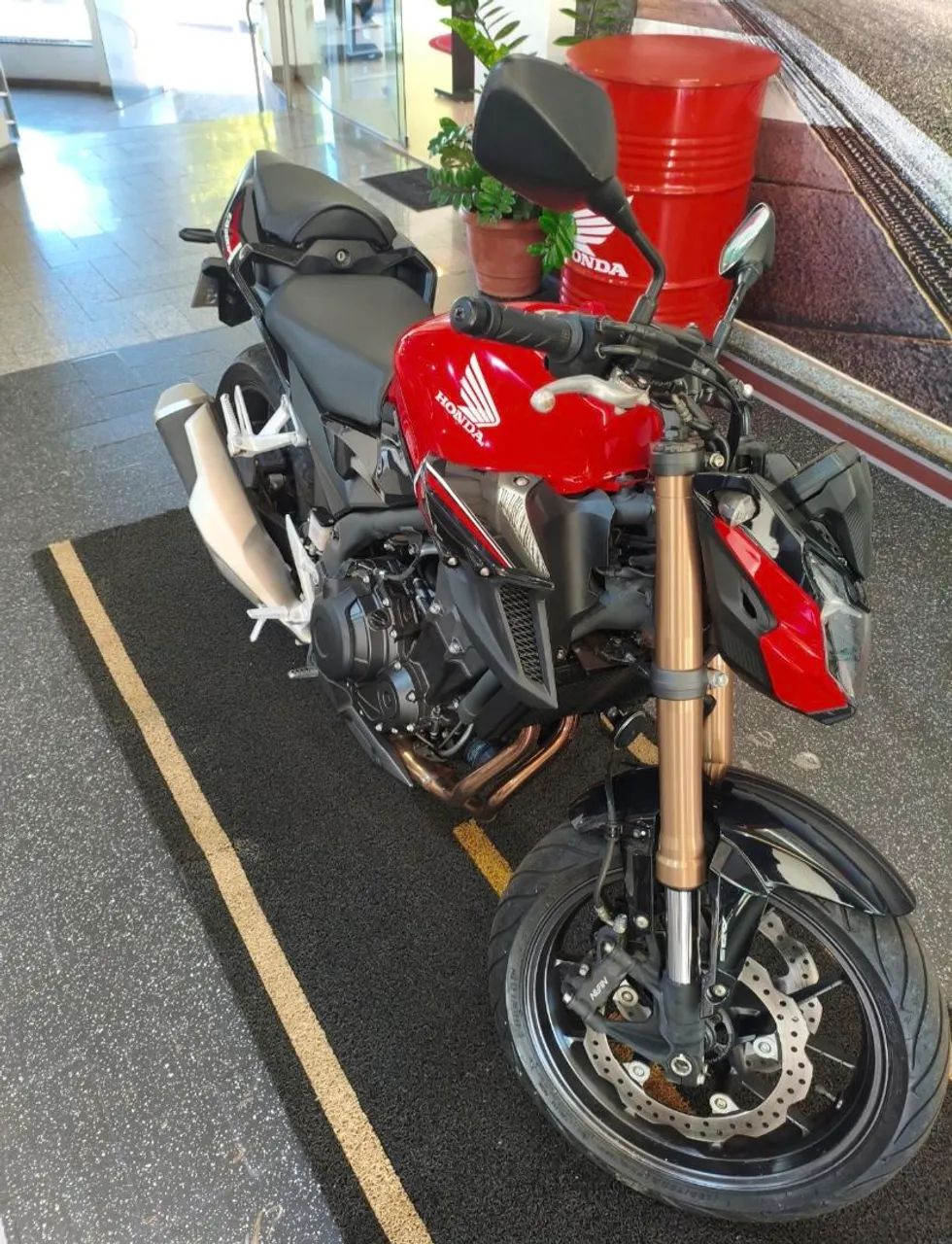 Cb500f muito nova 23