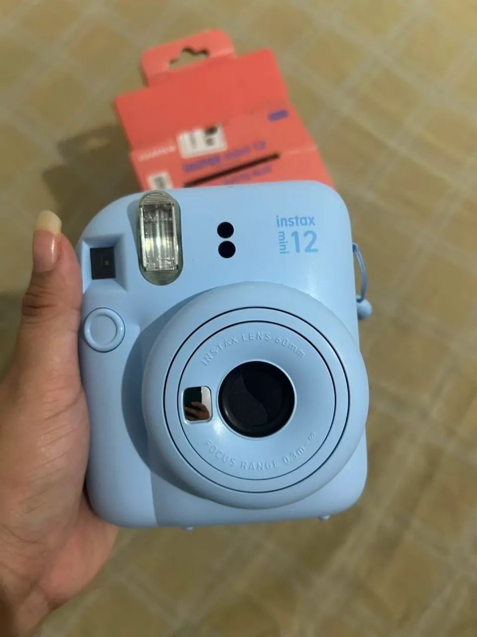 Linda câmera instantânea Instax mini 12 azul na caixa