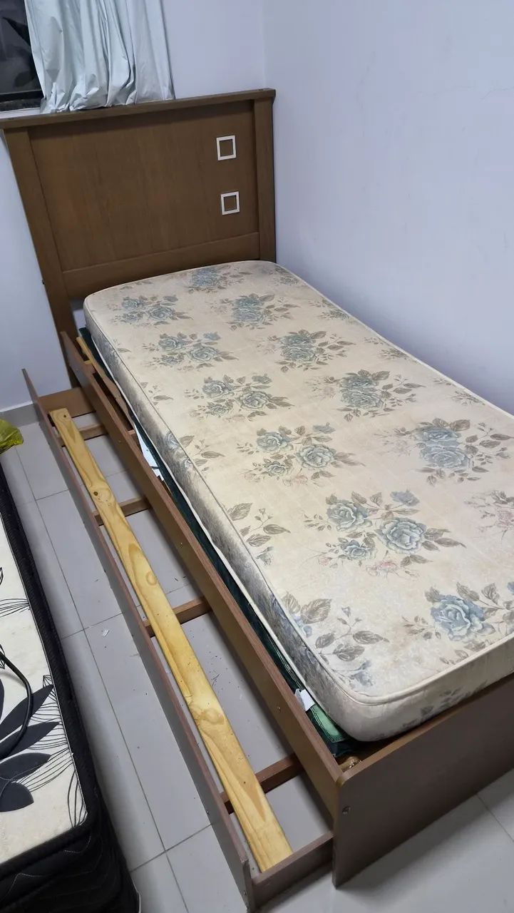 Cama de solteiro com colchão - Foto 4