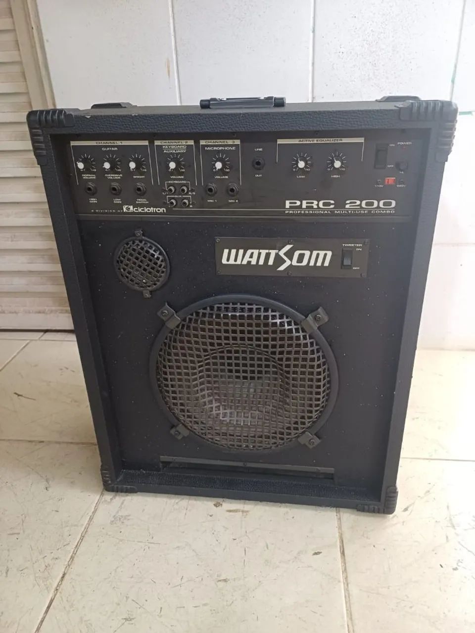 Caixa amplificada wattsom prc200