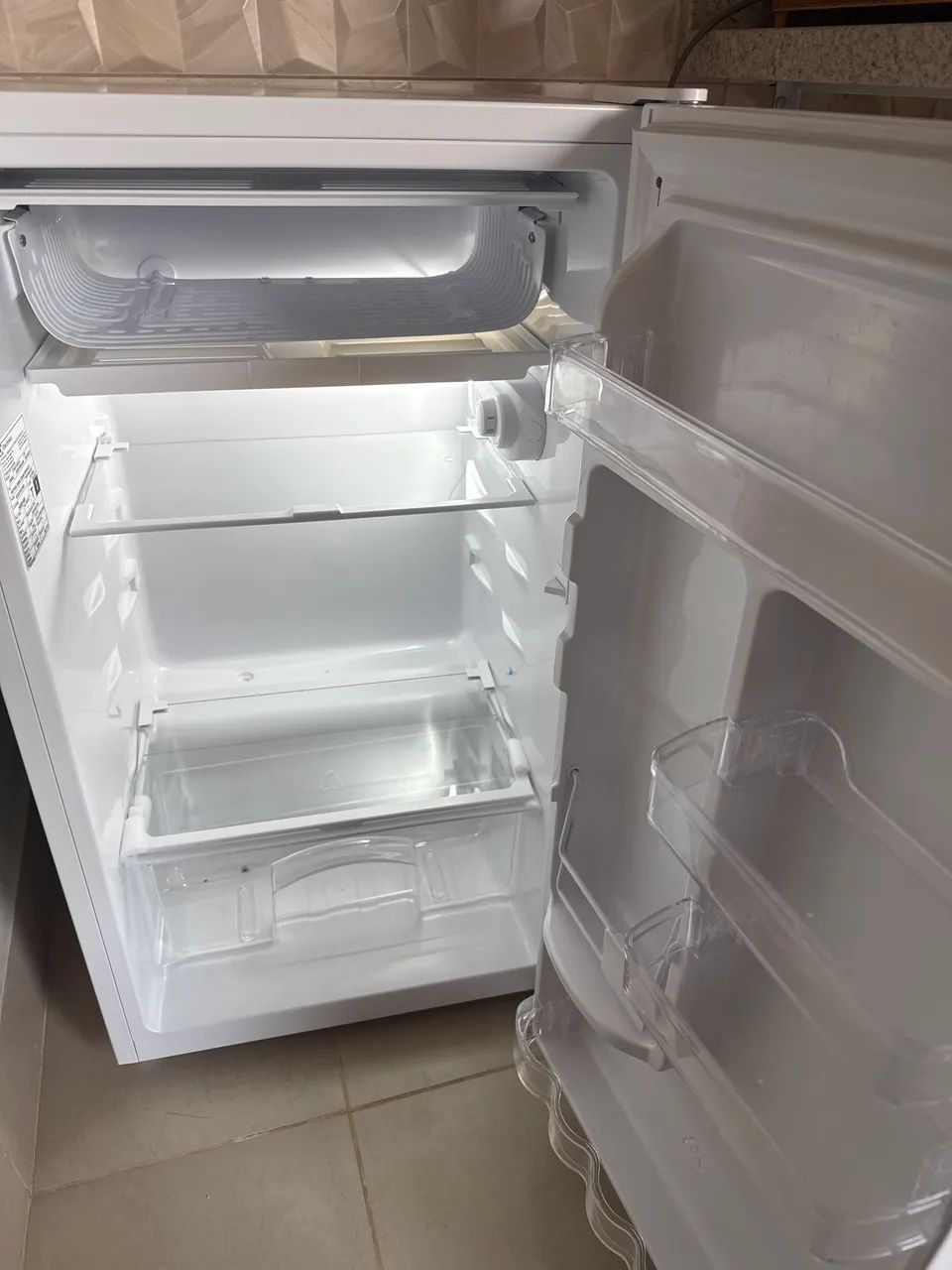 GELADEIRA ELECTROLUX 90L - Foto 2