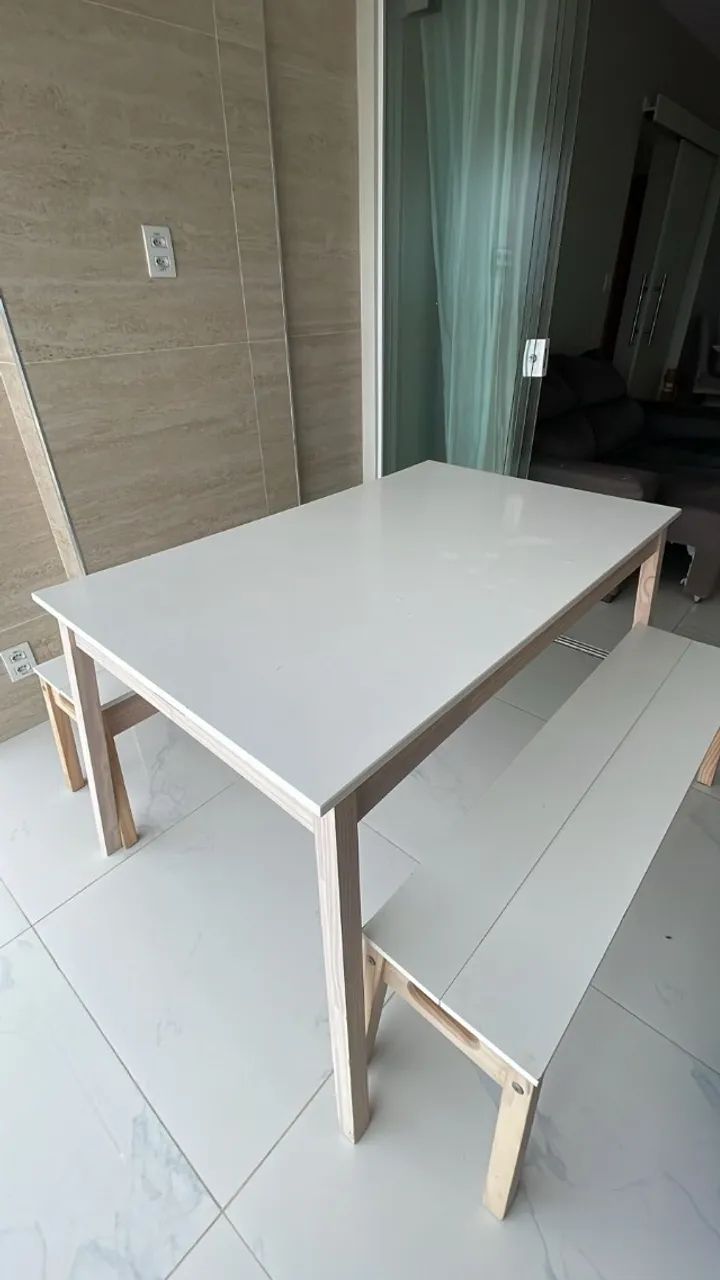 Mesa de jantar/sacada 