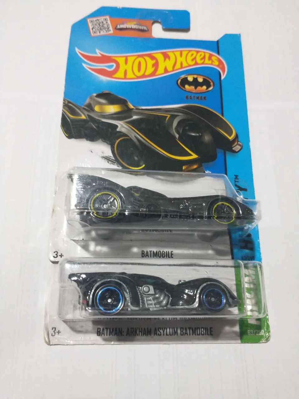 Hot Wheels Batman Arkham e batmobile 