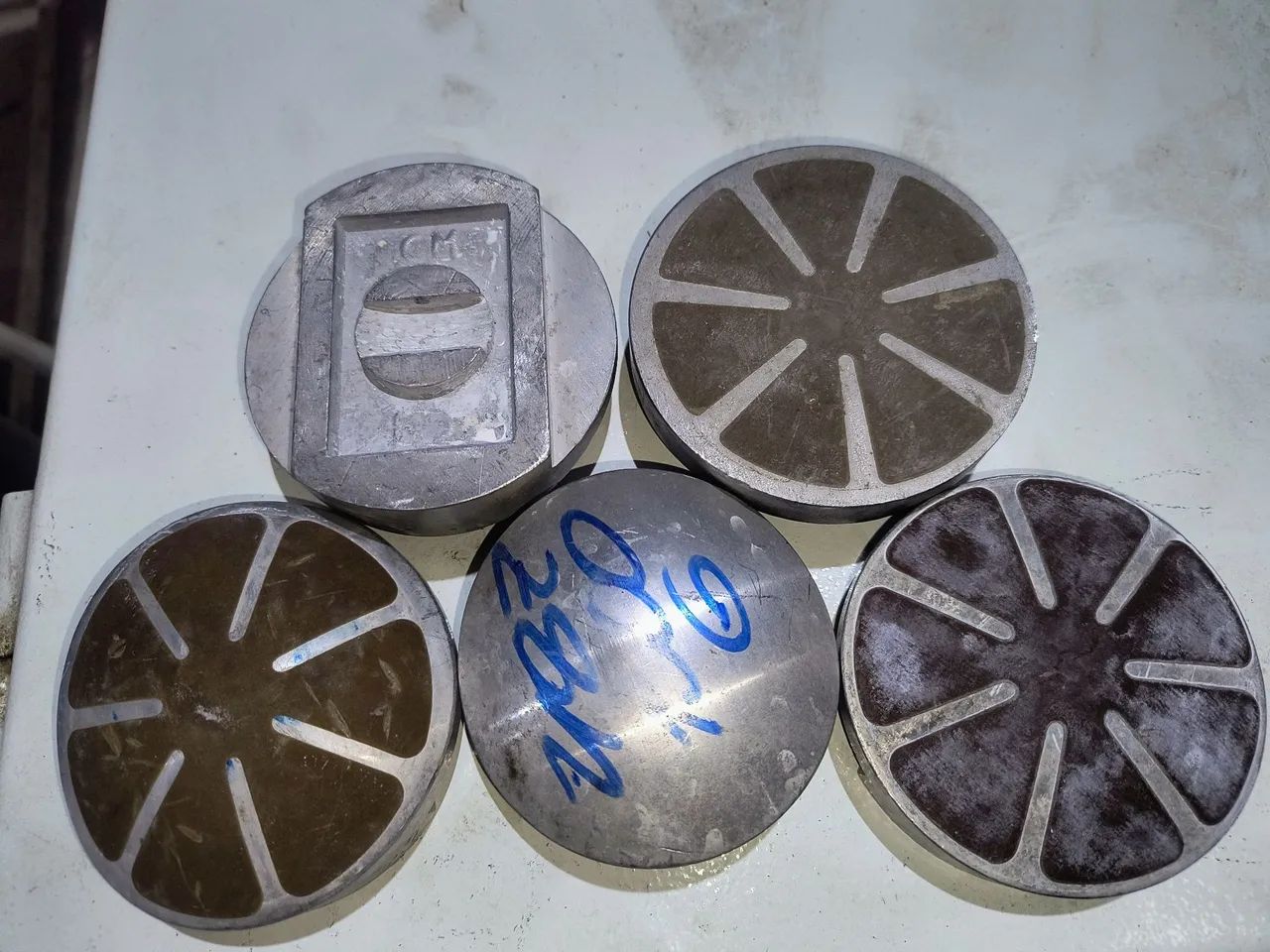 Moldes De Alumínio e Formeiro Armário Para Laboratório Óptico Lentes  - Foto 3