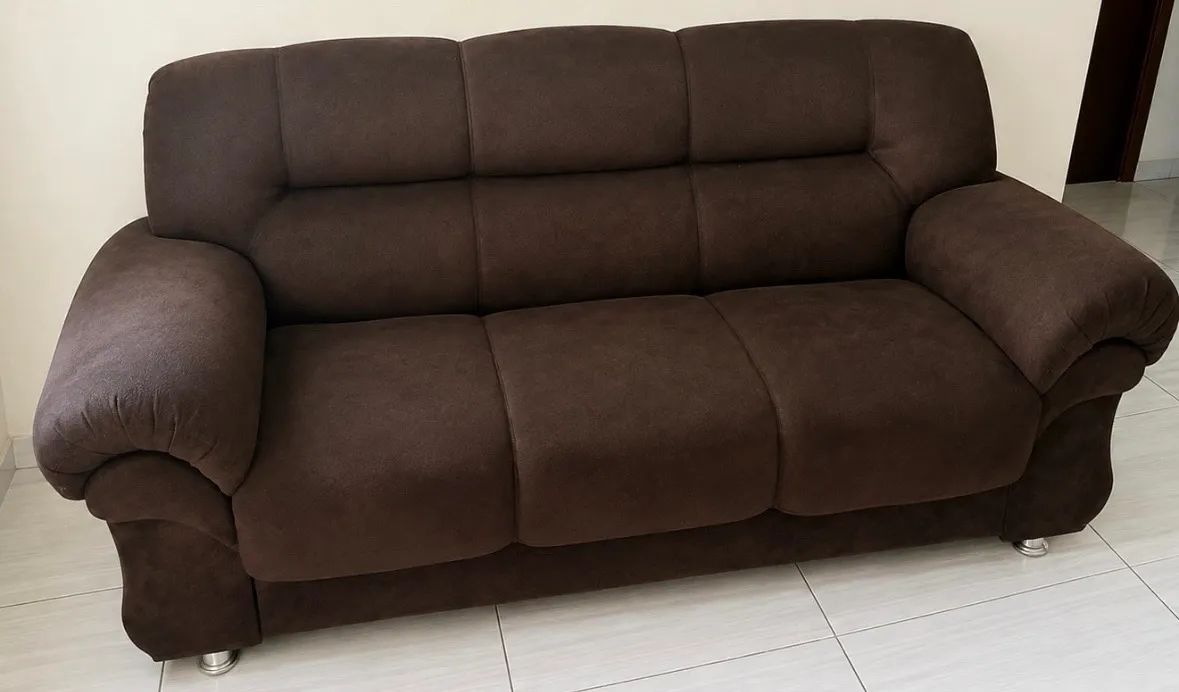 Sofá 3 Lugares Marrom em Suede - R$ 475 - Foto 2