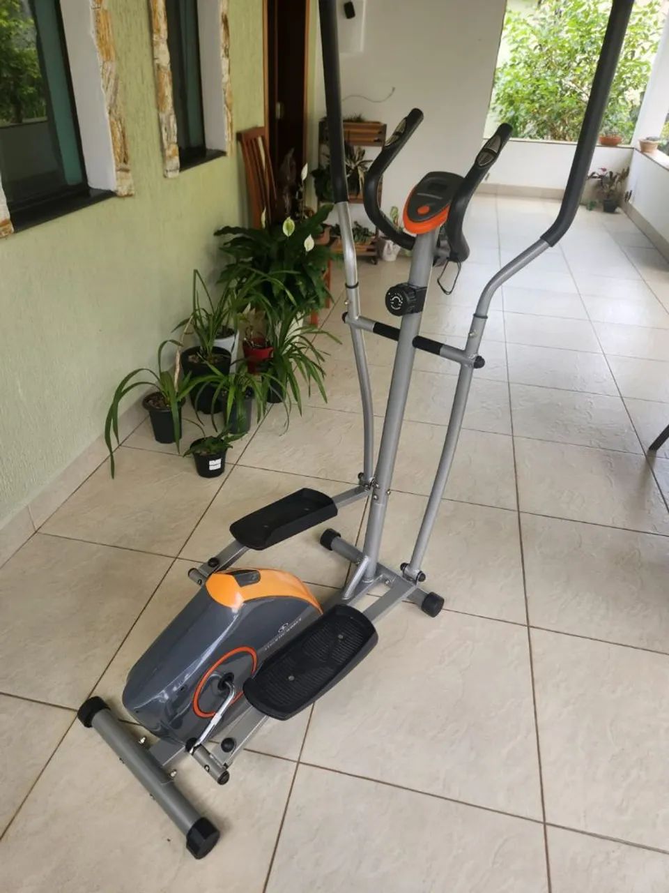 Bicicleta ergométrica profissional novíssima  - Foto 3