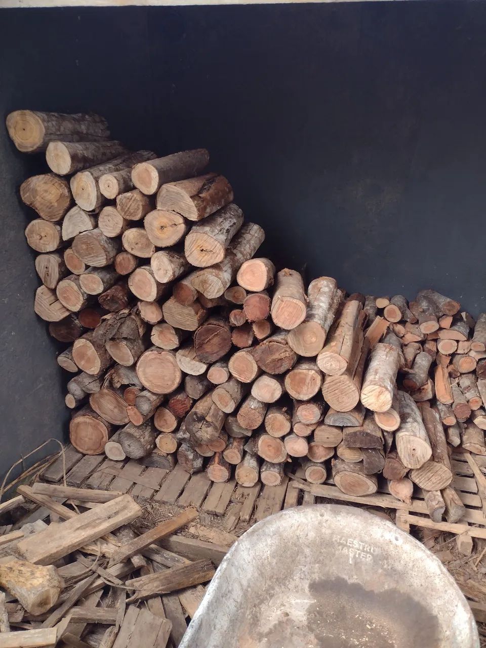 Lenha para fogão, churrasqueira, lareira, forno. Entregas em Curitiba e região.  - Foto 3