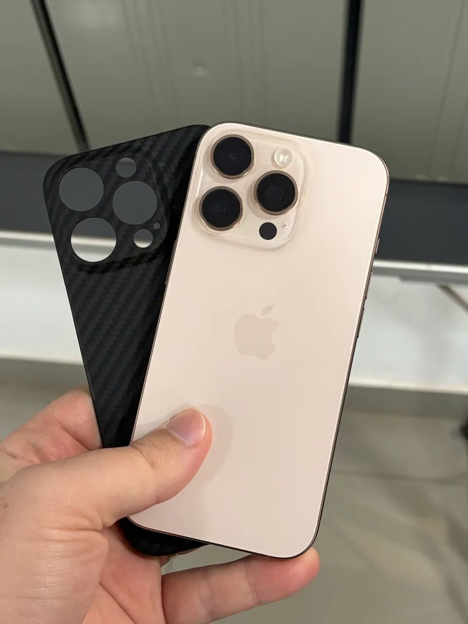 iPhone 16 Pro 256gb Desert Titanium