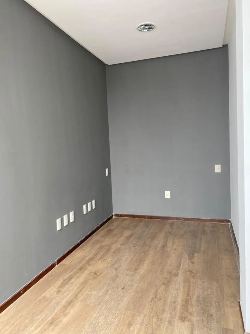 ALUGA-SE PRIMEIRO ANDAR DE 76M², PARA PONTO COMERCIAL EM PETRÓPOLIS - Foto 3