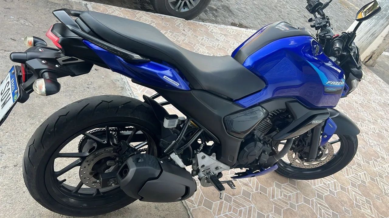 Moto Yamaha Fz15 2025