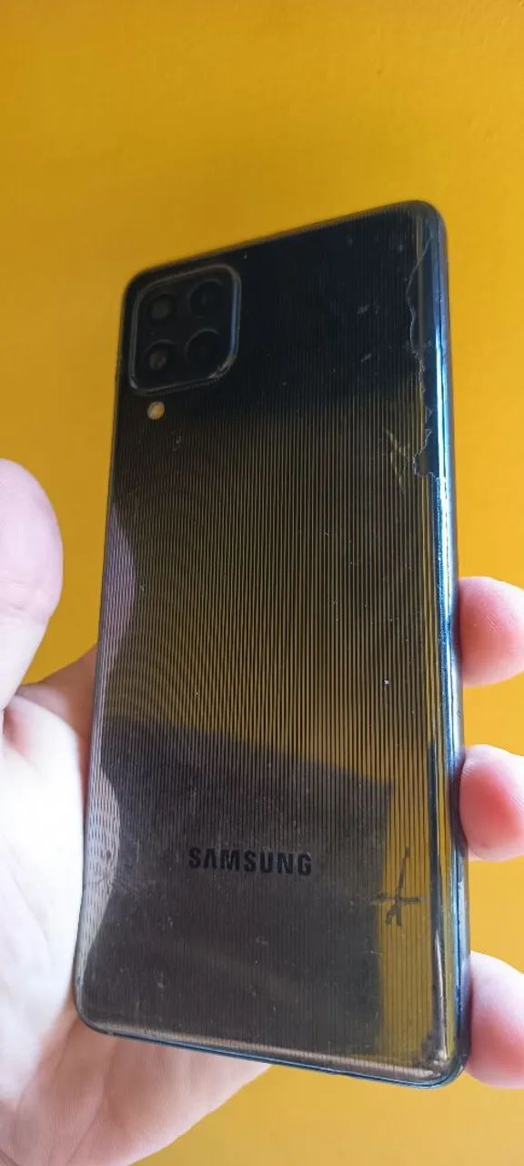 Samsung M62 - Foto 2