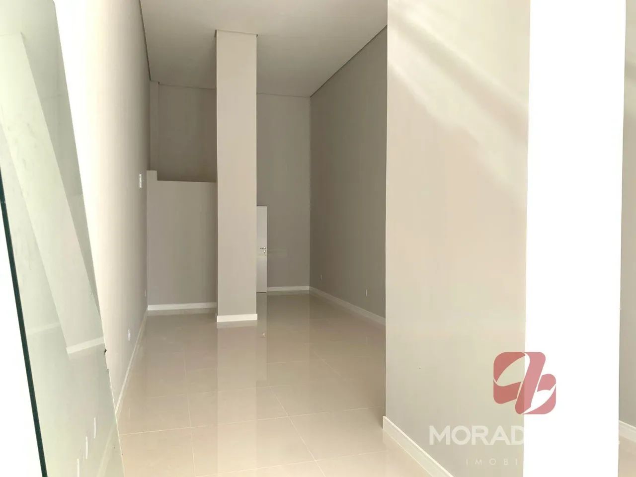 Sala Comercial no Centro de Itapema, 66m², 1 Banheiro para Alugar - Foto 2