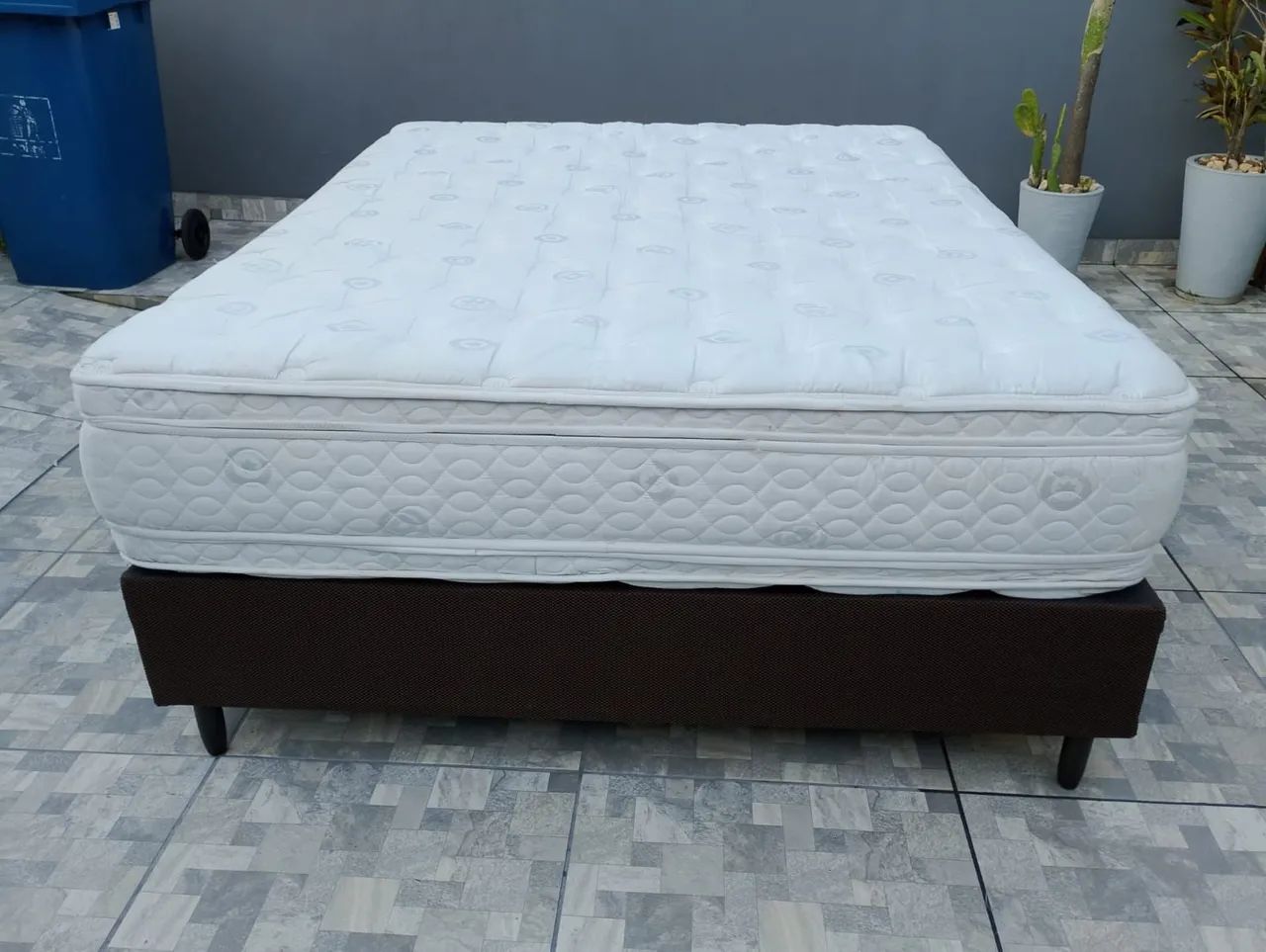 Excelente Cama Box Queen Size, BASE NOVA NO SACO, ÓTIMO COLCHÃO CASTOR  - Foto 2