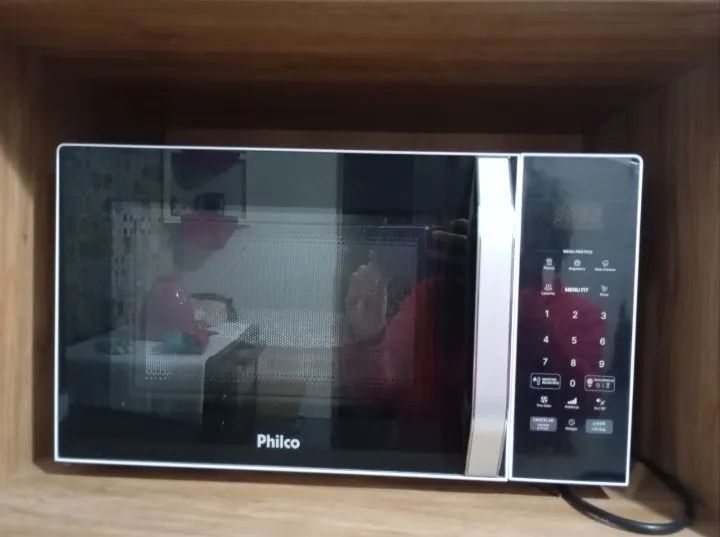 Micro-ondas Philco 25 Litros 220V - Funcionando perfeitamente