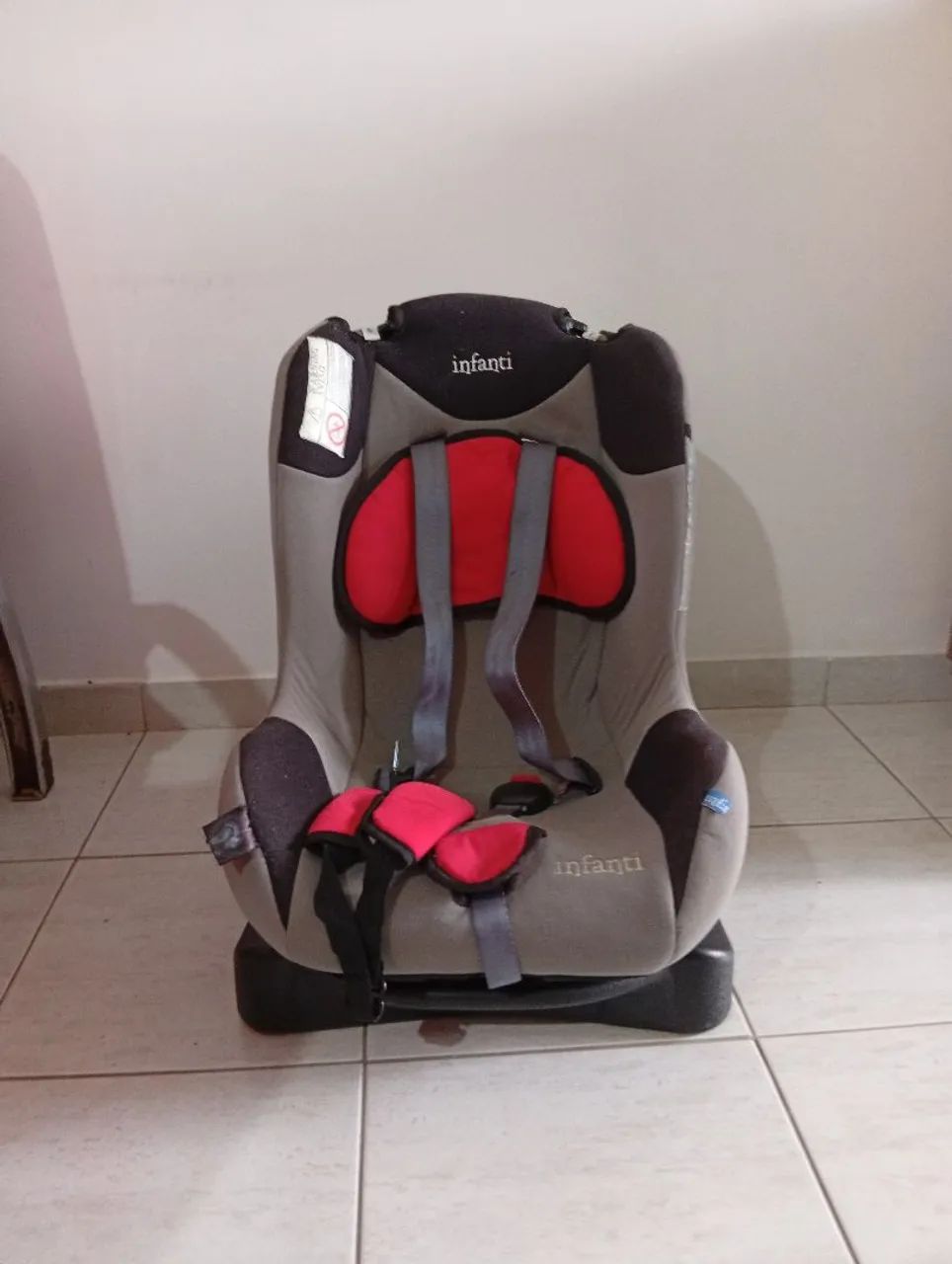 Cadeira de bebê com a base