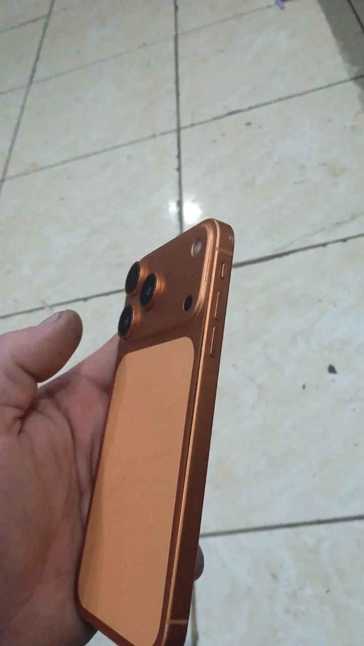 iPhone XR na carcaca do 17 - Foto 5