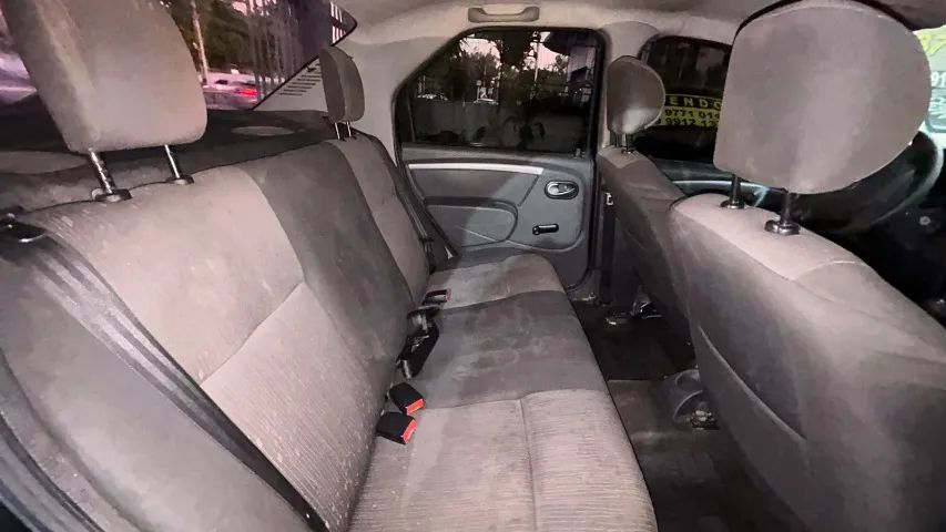 Renault Logan Expres./exp. UP Hi-flex 1.0 16V 4P 2013 - Foto 4