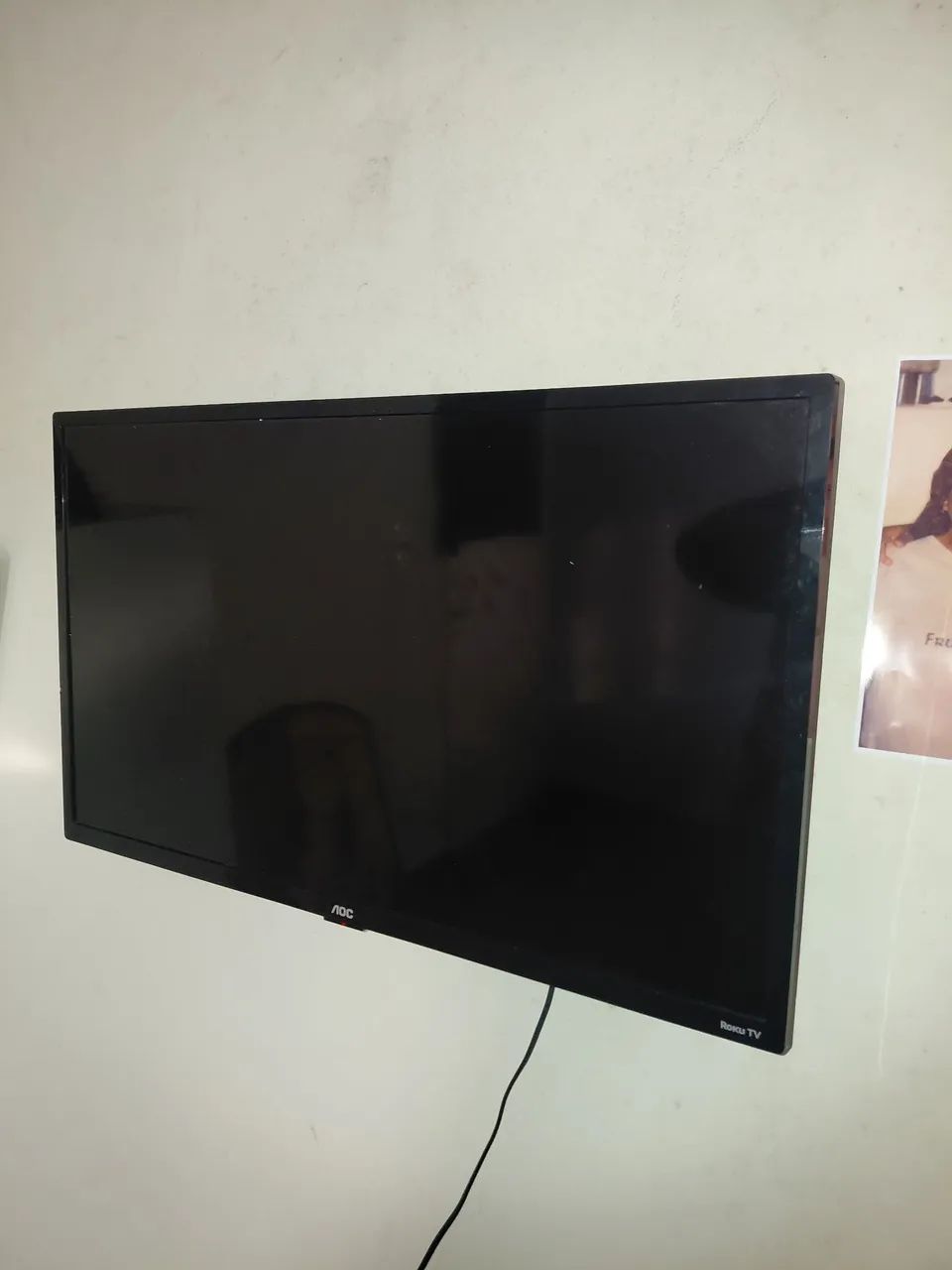 Smart TV Roku 32 Polegadas LED - Perfeito Estado com Controle - Foto 2