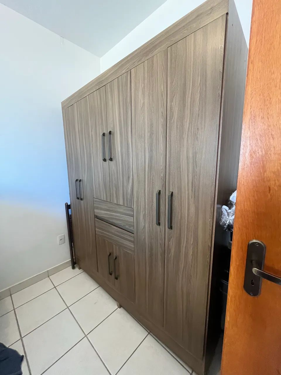 Guarda roupa 6 portas (pequeno)  - Foto 3