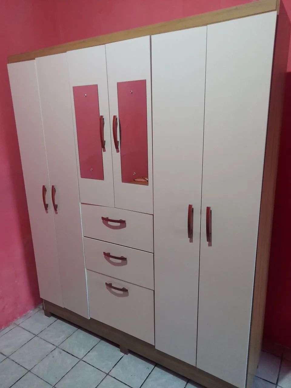 Guarda-roupa de casal