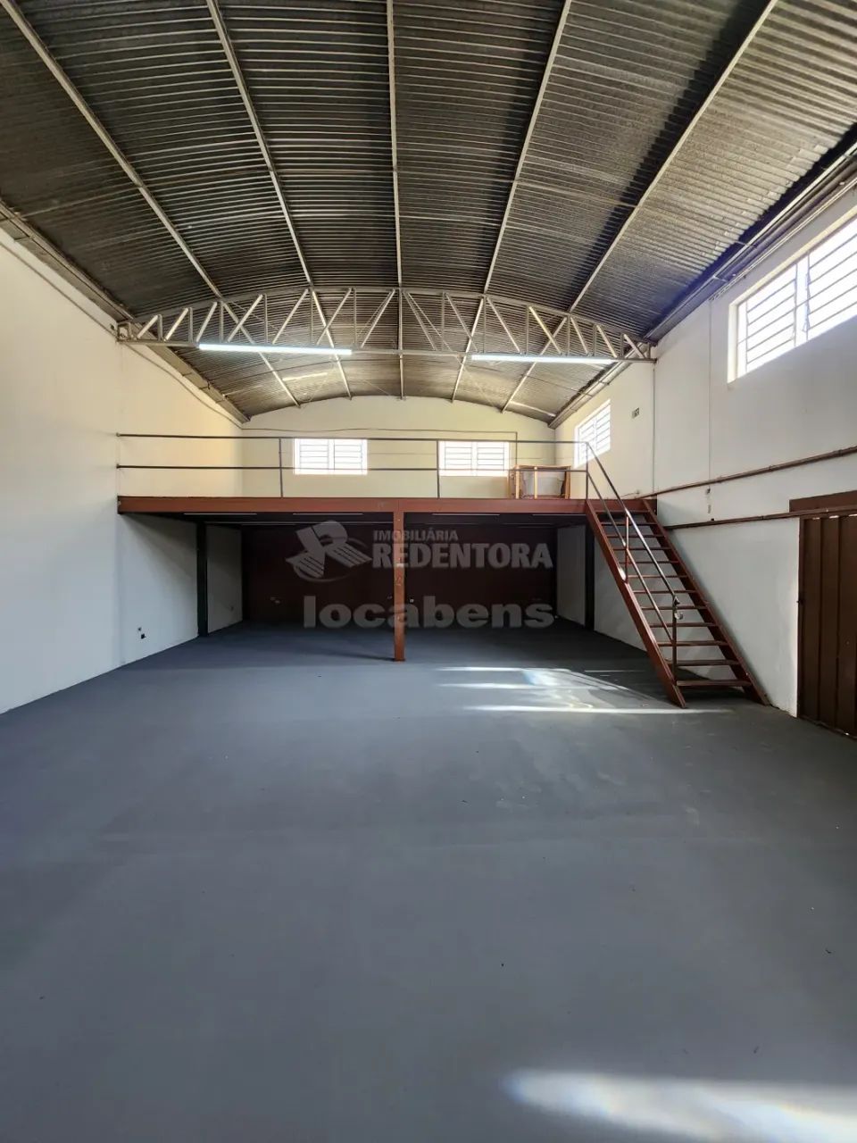 São Francisco, salão comercial com 01 escritório. - Foto 3