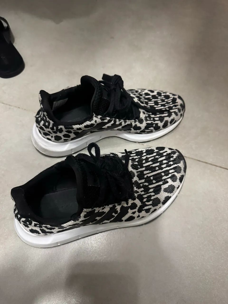 Tênis adidas animal print  - Foto 3