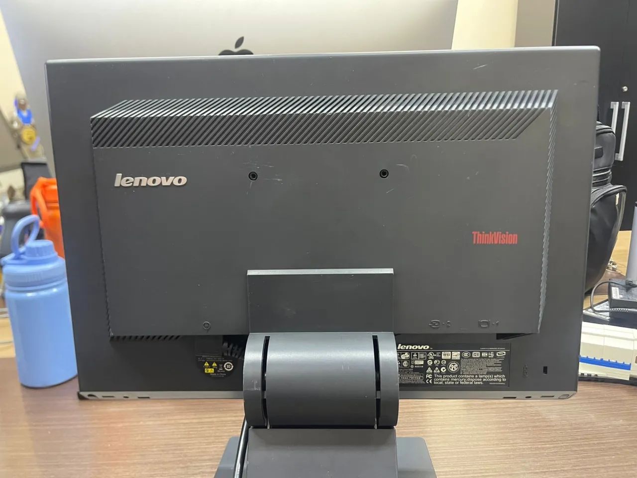 Monitor Lenovo ThinkVision L194WD 19? Widescreen - Foto 3