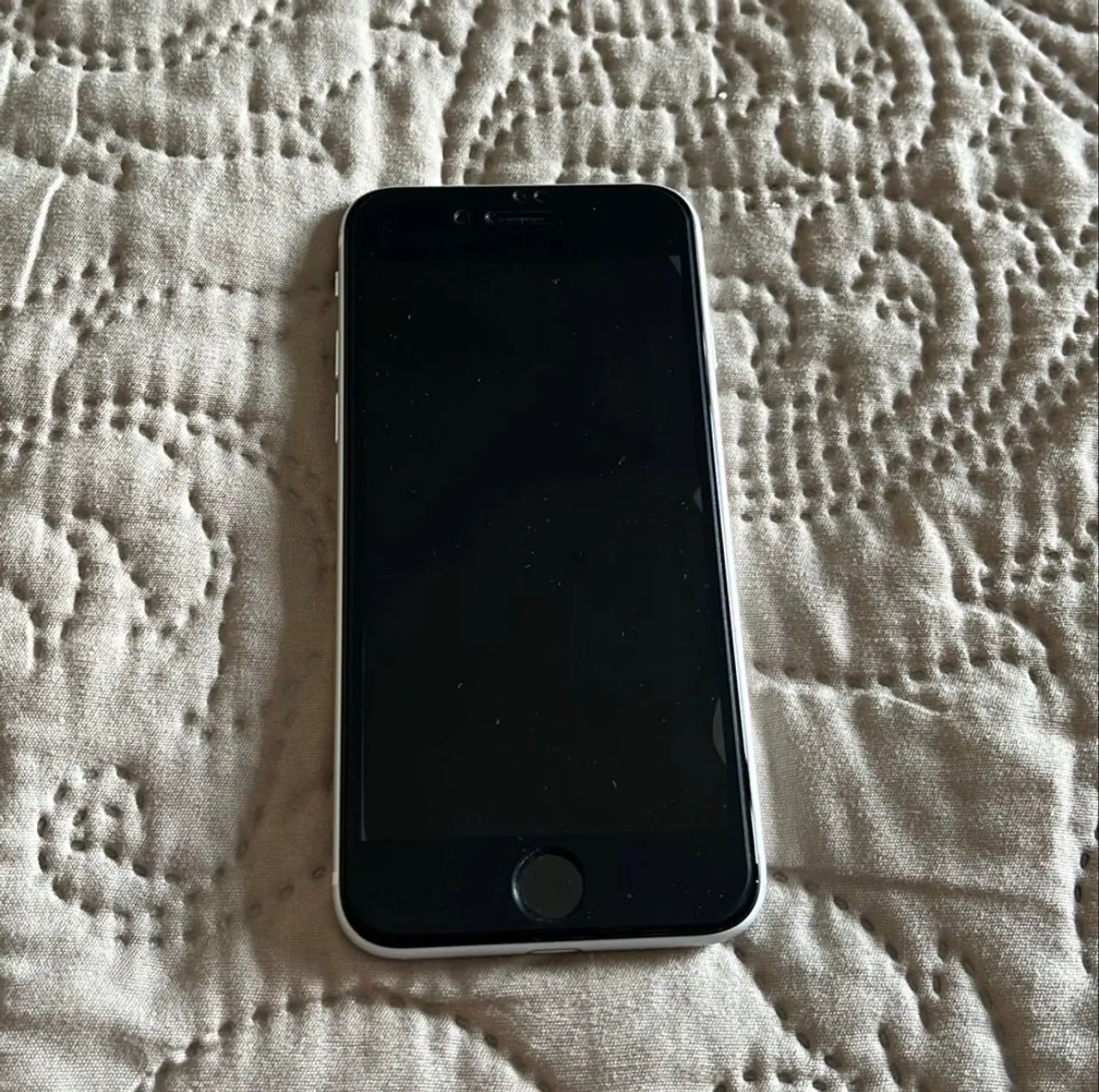 iPhone SE 128g 
