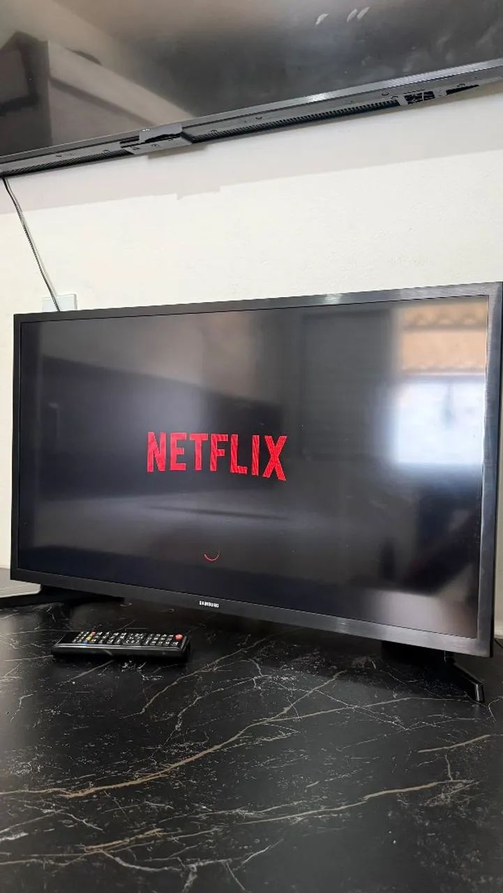 TV Samsung de 32 polegadas, em bom estado e pronta para uso! Muito conservado entrego  - Foto 2