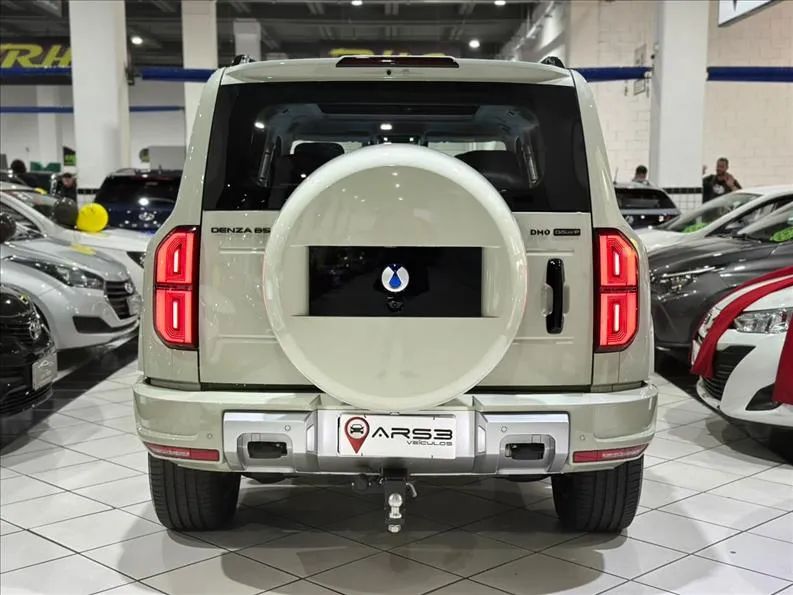 Denza B5 4WD, foto 7 de 15