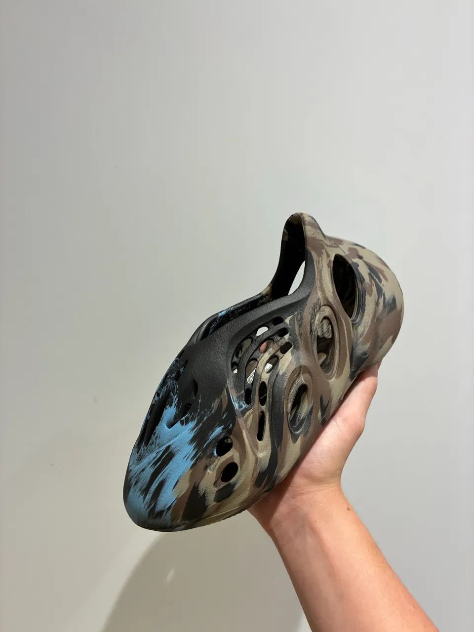 Adidas Yeezy Foam Runner MX Cinder - Calçados - Jardim Stella