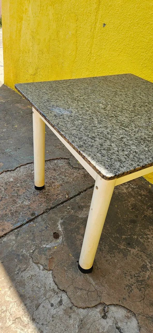 mesa mármore 90x90 usada ENTREGA GRÁTIS  - Foto 4