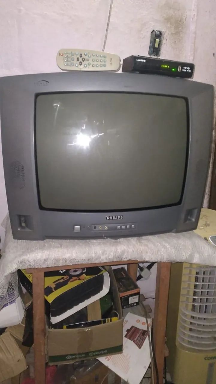 Tv filipis 20 polegadas  com conversor  - Foto 4