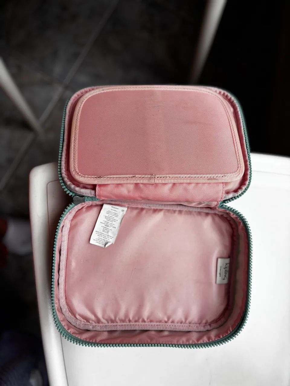 Estojo da Kipling verde água usado - Foto 3