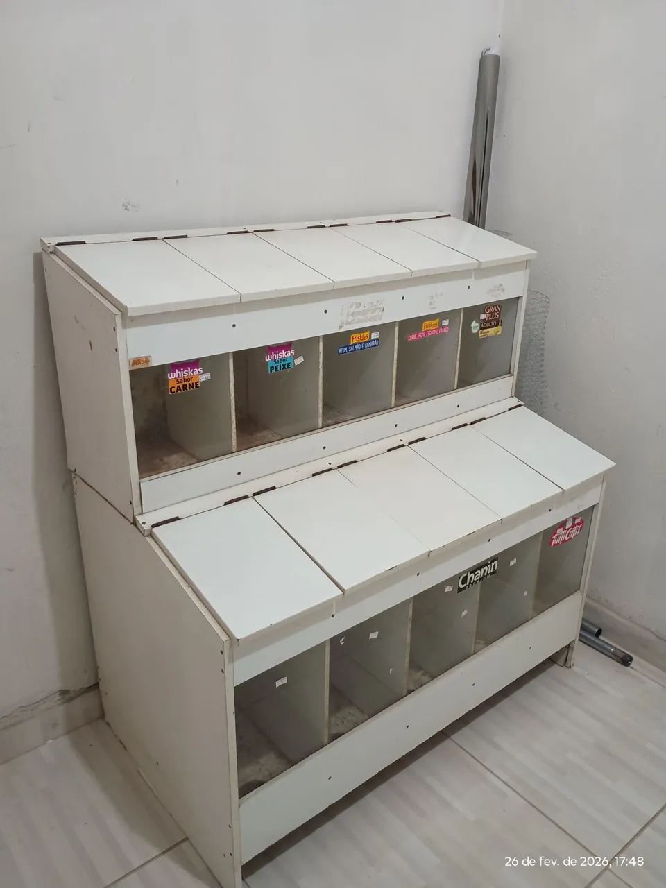 Vendo armário para pet shop 