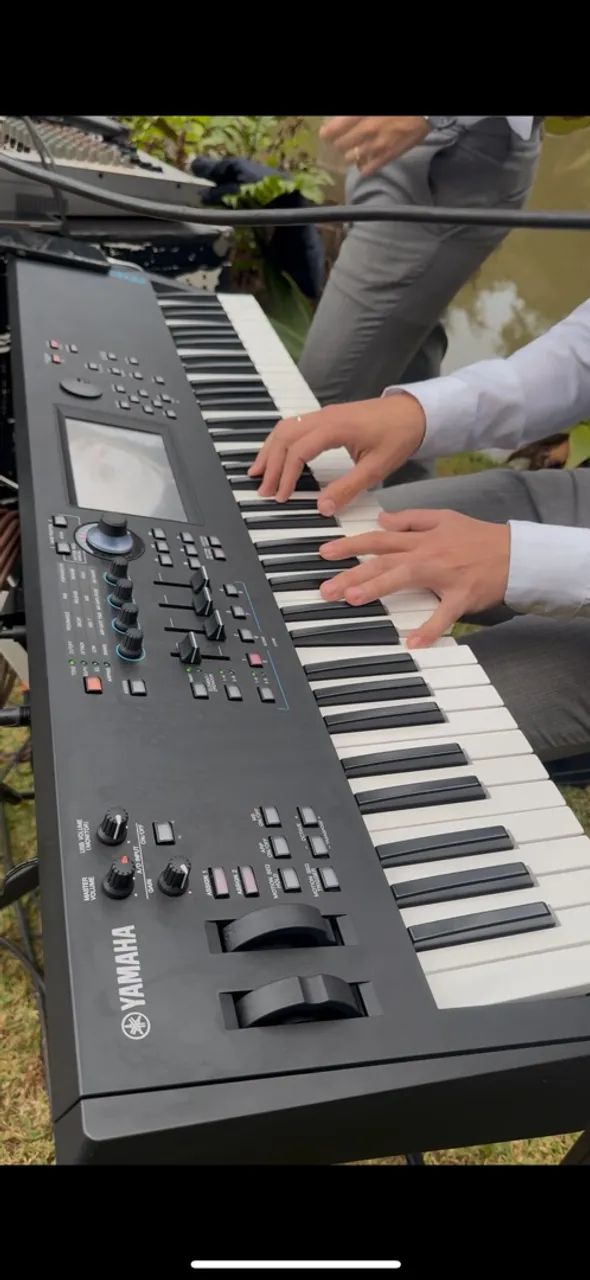 Teclado Yamaha MODX7+ - Foto 3