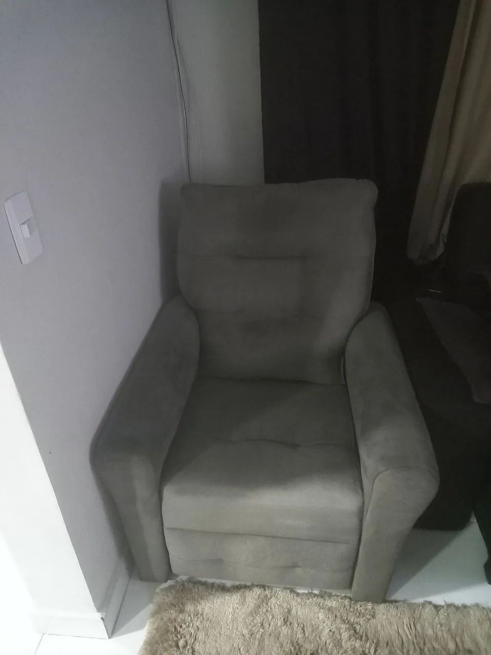 Vendo poltrona retrátil no estado de Nova.