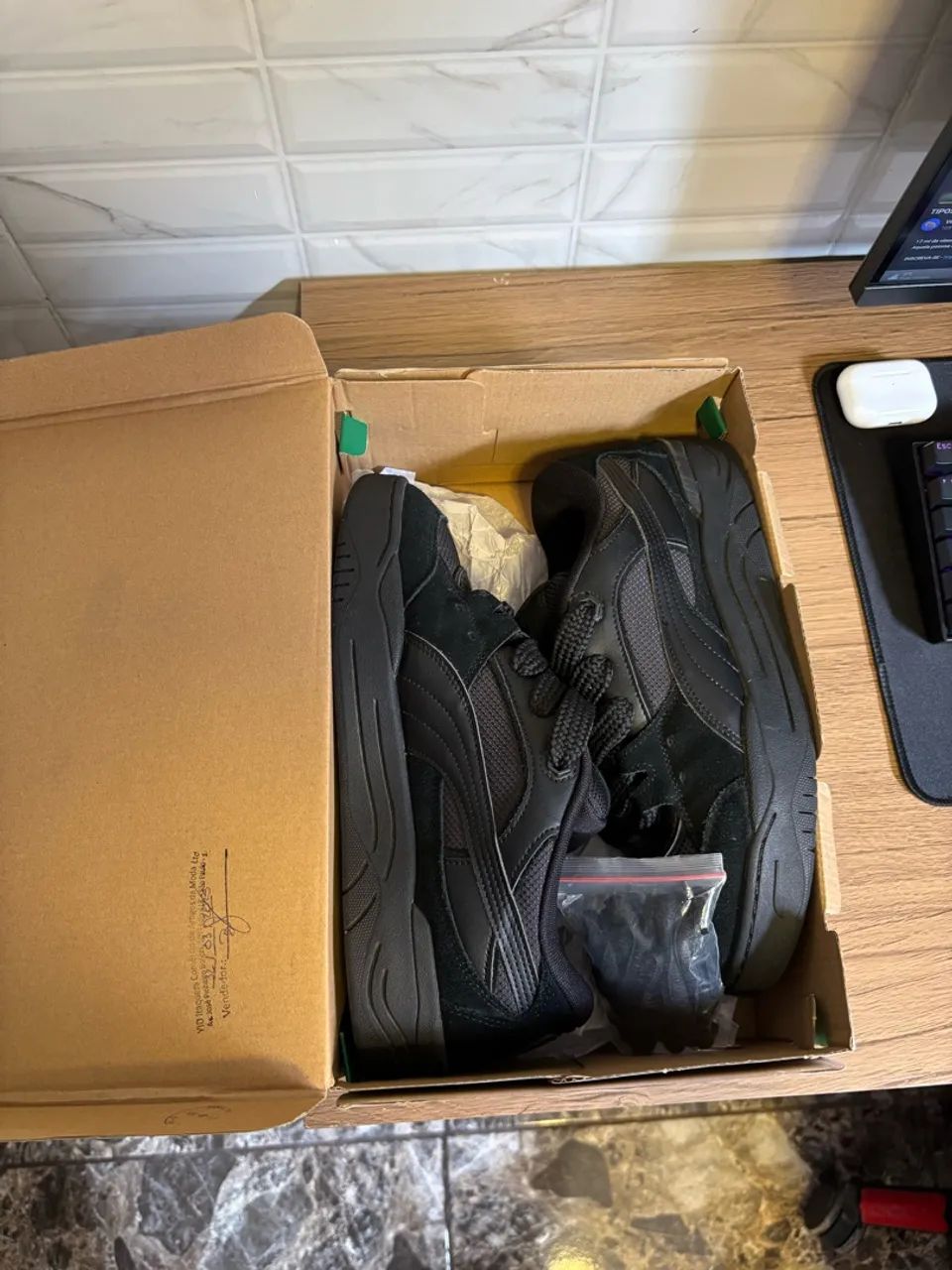 Puma 180 black 