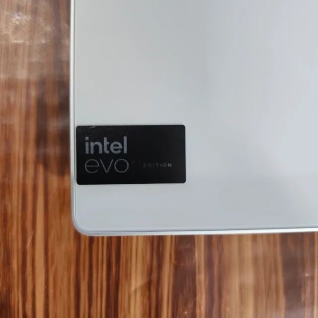 Dell XPS 9440 Ultra 7 155H 3.8GHz 16GB 512GB NVMe 14 FHD+ 500nits Biometria T.R Iluminado - Foto 2