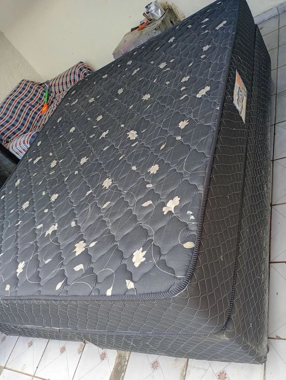 Cama box Queen 