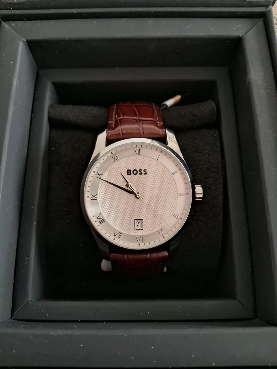 Relógio Masculino Hugo Boss pulseira em couro na cor tabaco