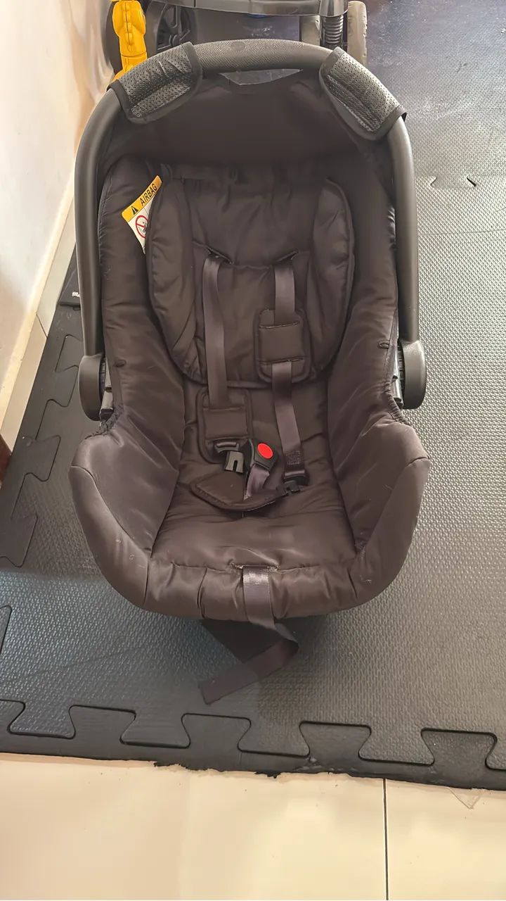 Carrinho de Bebê com Bebê Conforto Galzerano  - Foto 2