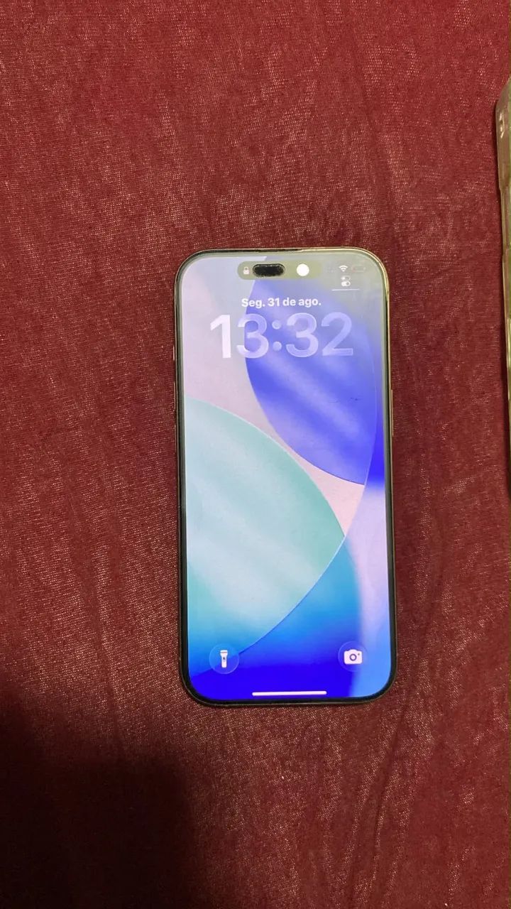 IPhone 16 Pro, sem marcas de uso. - Foto 2