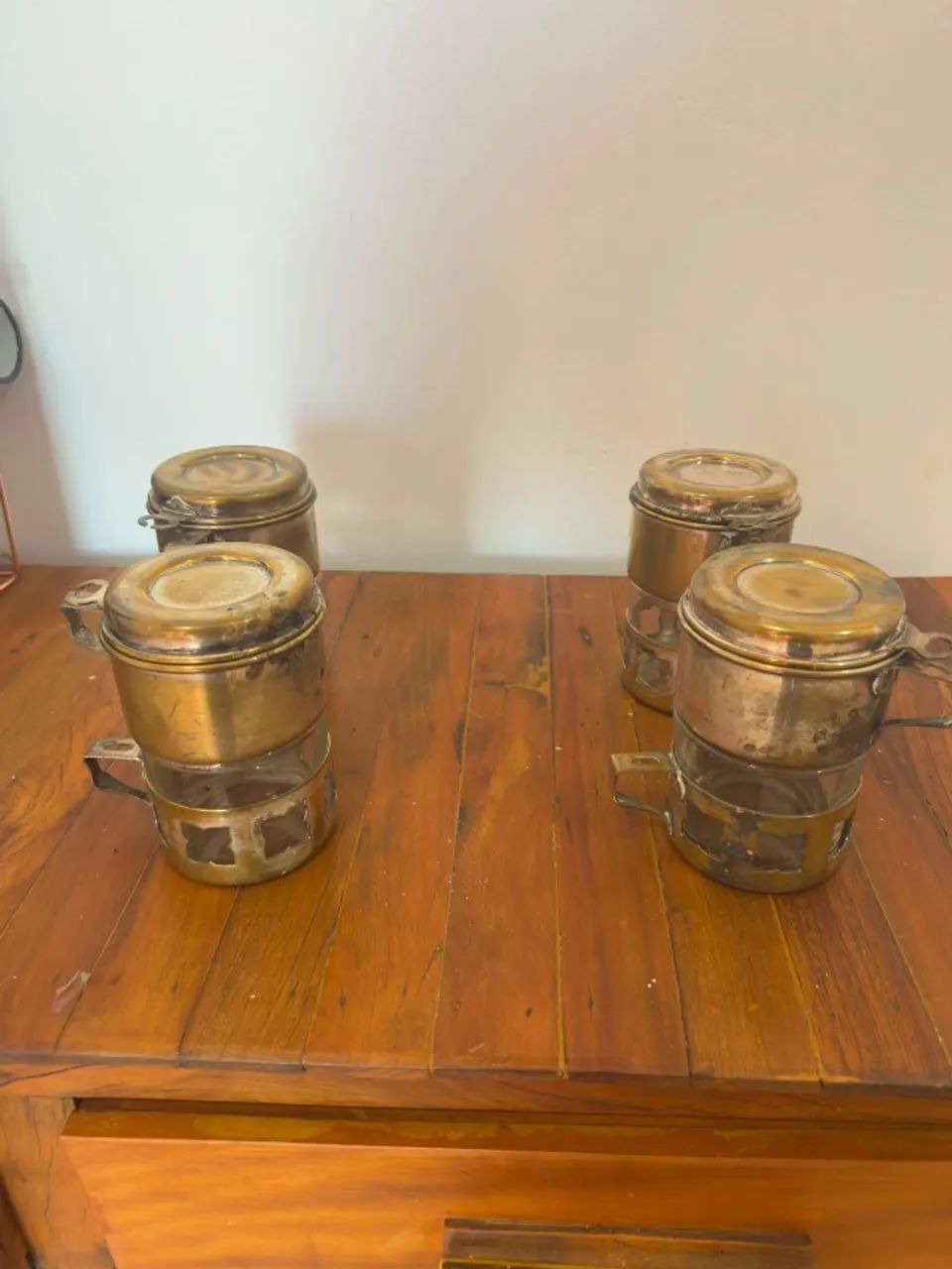 Conjunto de 4 Rechauds Antigos em Metal com Base de Vidro - Foto 2