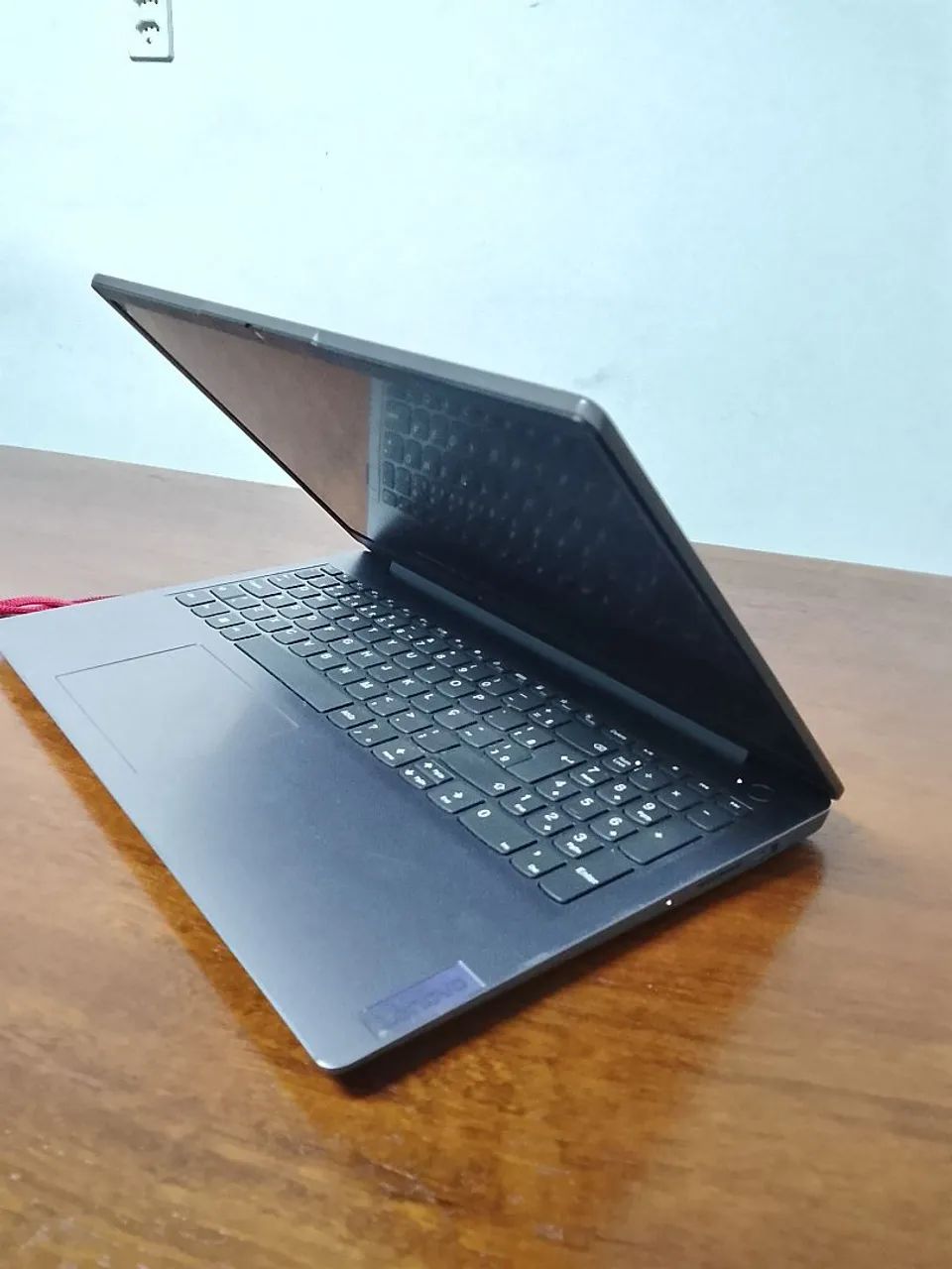 Lenovo IdeaPad 3 15ITL6 - Foto 3