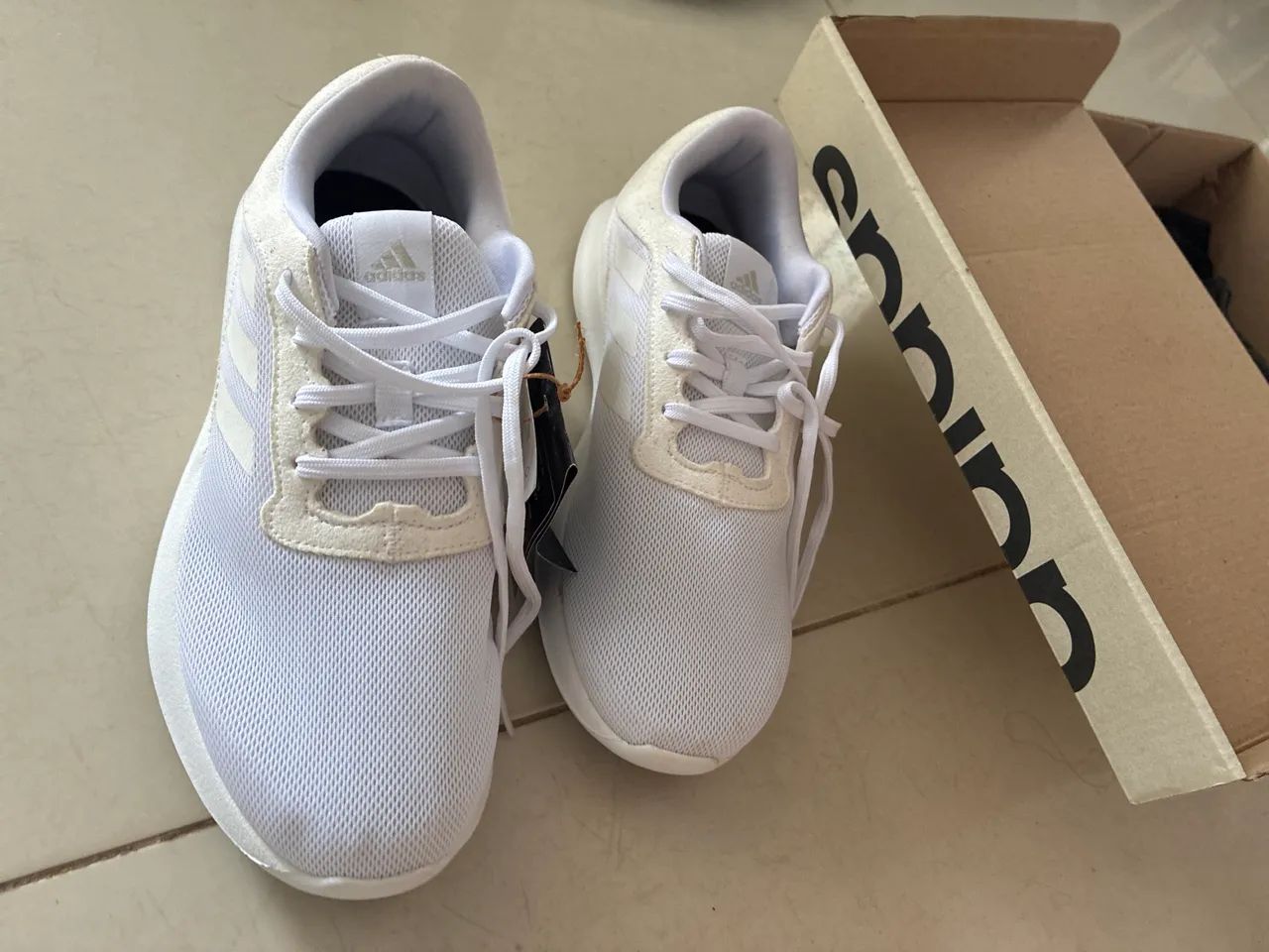 Tênis Adidas branco  - Foto 2