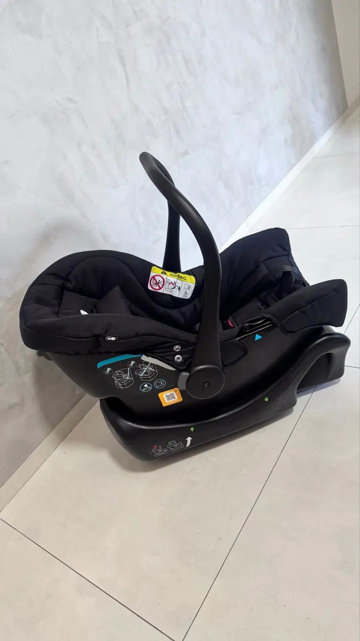 Carrinho de bebê com bebê conforto  - Foto 3