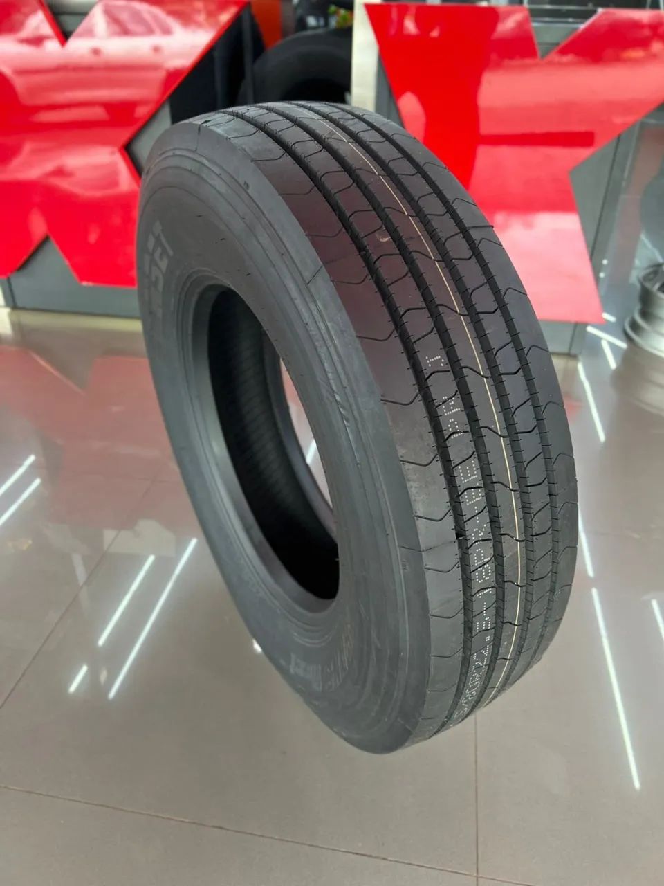 PNEU DE CAMINHÃO 275 e 295 - Foto 5