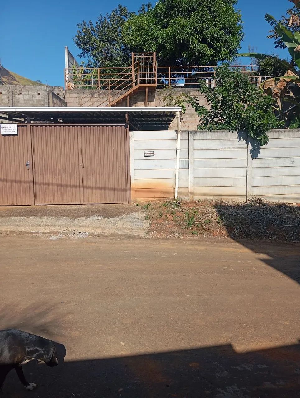 Lote com algumas benfeitorias