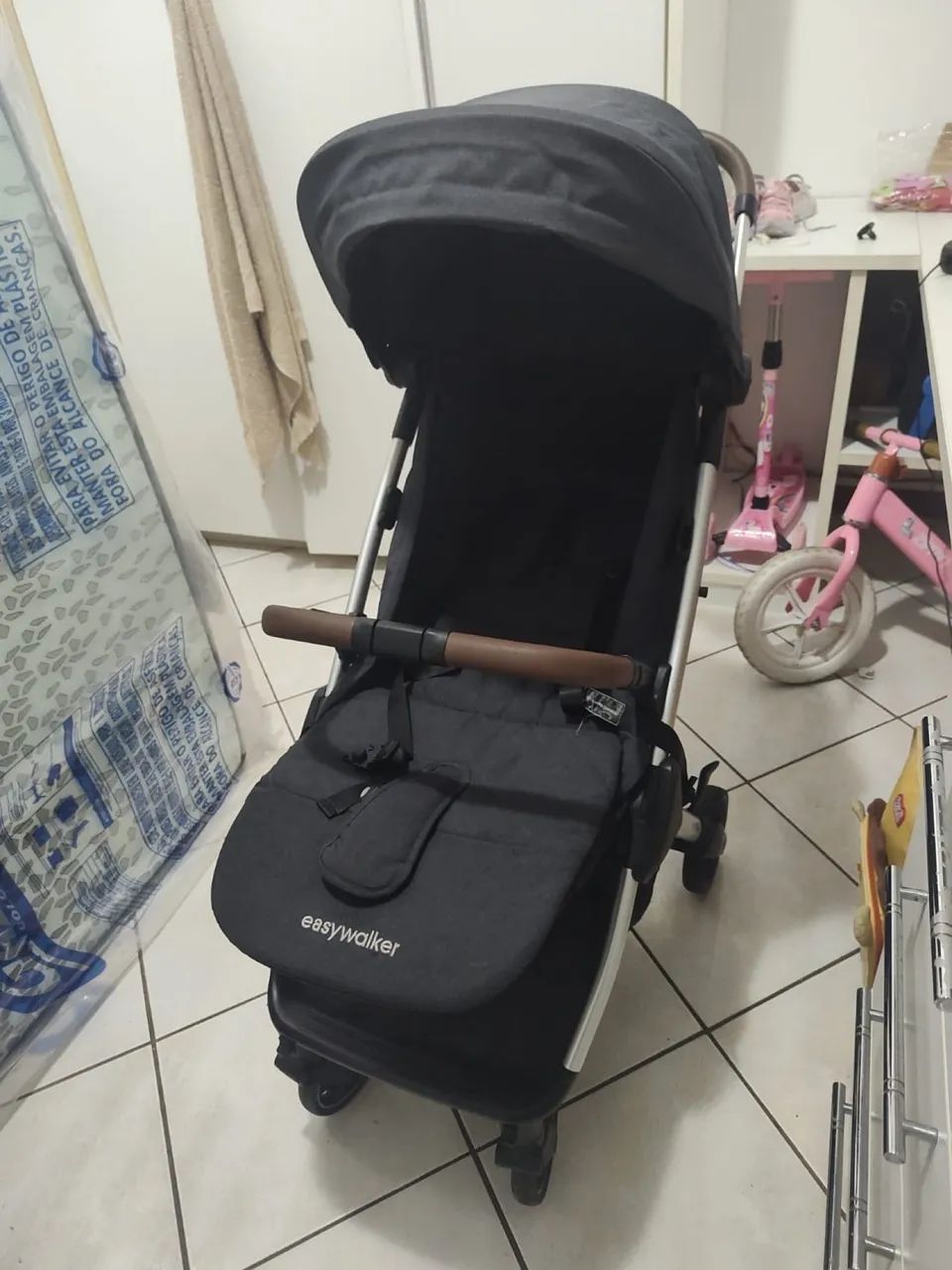 Carrinho de Bebe dobrável compacto e leve - Foto 3